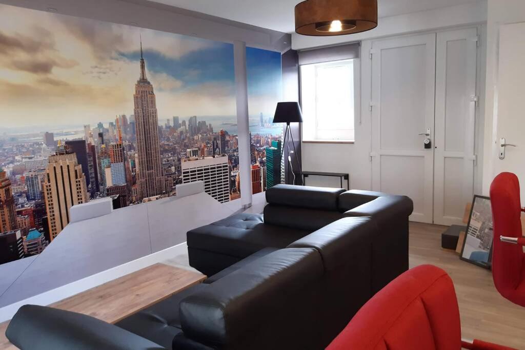 Appartement Renove Le New-York En Centre Ville - Terrasse Et Parking - Non Climatise La Roche-Chalais Ngoại thất bức ảnh